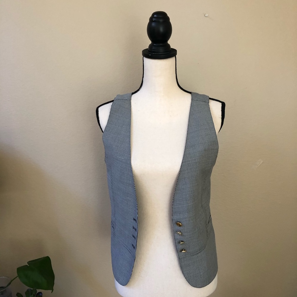 Houndstooth vest